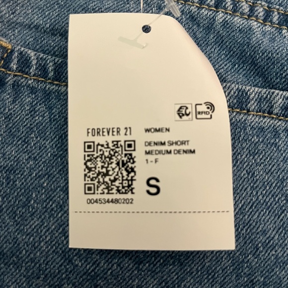 💚Forever 21 BNWT Jean shorts 5 for $15 - Picture 2 of 4